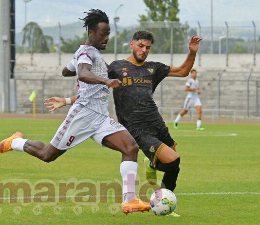 L’Arezzo non vuole fermarsi. Tecnica, carattere e 500 tifosi in trasferta per superare l’ostacolo derby
