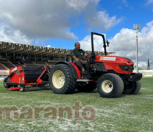 VIDEO / Lavori in corso sul prato del Comunale e al “Lebole”. Allenamenti ad Alberoro