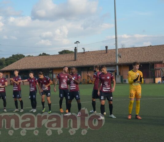 Castiglia salva l’Arezzo al 93′. Senza tifosi e senza lucidità, è solo pari a Montespaccato