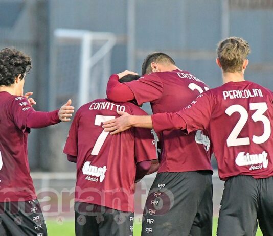 Una partita, mille insidie. L’Arezzo in casa della capolista per dare una svolta alla stagione