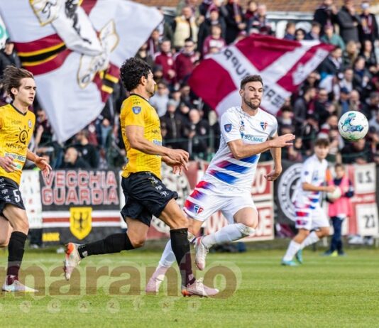 La domenica perfetta. L’Arezzo espugna Gavorrano (1-3) e torna in testa alla classifica