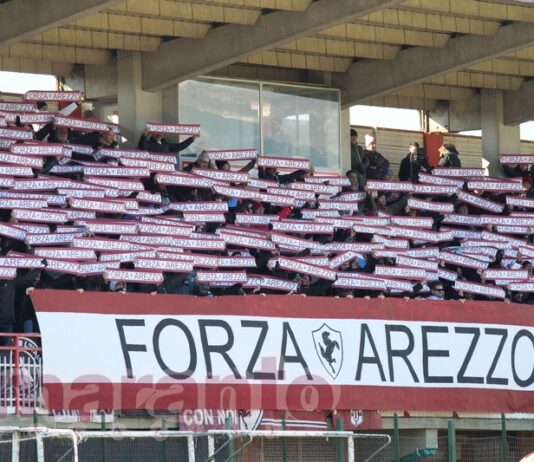 Tutta questa gente avrebbe meritato di più. Trasferta amara, vincono solo i tifosi