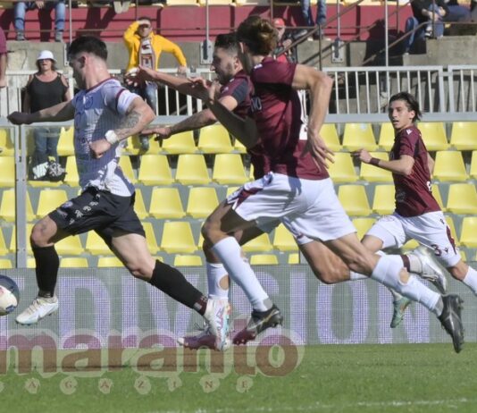 Gioia e incredulità, 4 gol senza esagerare, la “rabona”, lord Castiglia. L’Arezzo dà gas