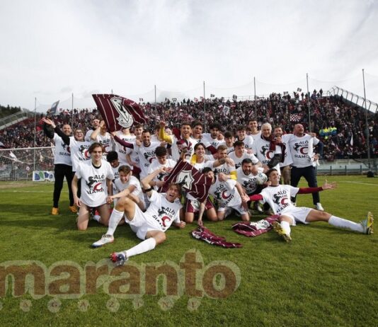 Il popolo amaranto è da 10. Bravo presidente, un 9.5 meritato. 8 alla squadra: una stagione al top