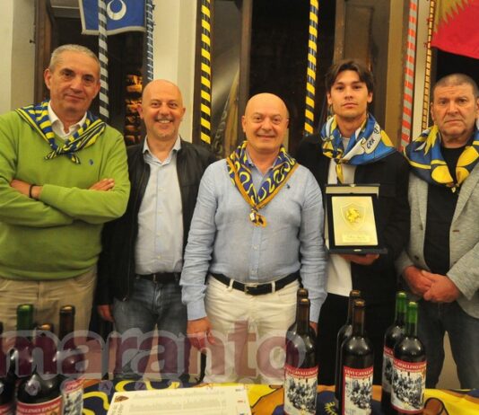 Per Lazzarini il premio e il rinnovo di contratto. Castiglia: “Ad Arezzo la mia gioia più grande”