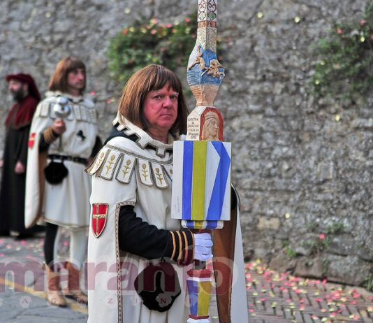 Lancia d’oro dedicata all’Arezzo. Ecco il concorso per disegnare il bozzetto dell’impugnatura