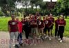 Orgoglio Amaranto in passeggiata per i luoghi simbolo del calcio aretino. Festeggiata la serie C