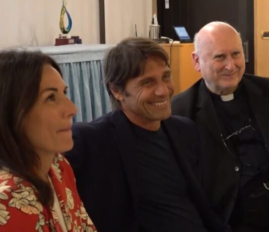 VIDEO / Conte, blitz allo stadio e il Timone d’oro: “Un’emozione tornare qua”