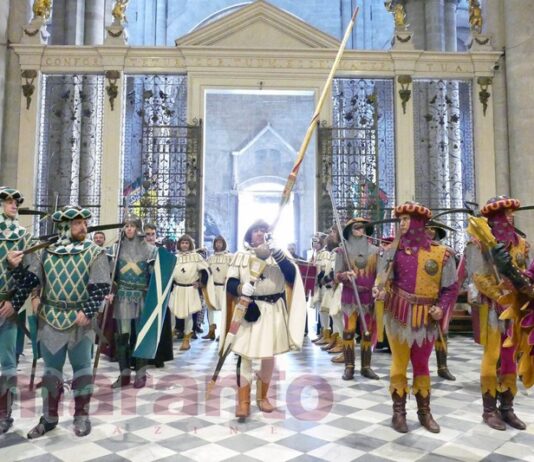 Apre Santo Spirito, chiude Colcitrone. La dedica per l’Arezzo: “Un secolo di gloriosa storia”