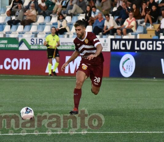 L’Arezzo, senza tifosi, a caccia del bis mai riuscito. Indiani deve scegliere il terzino sinistro