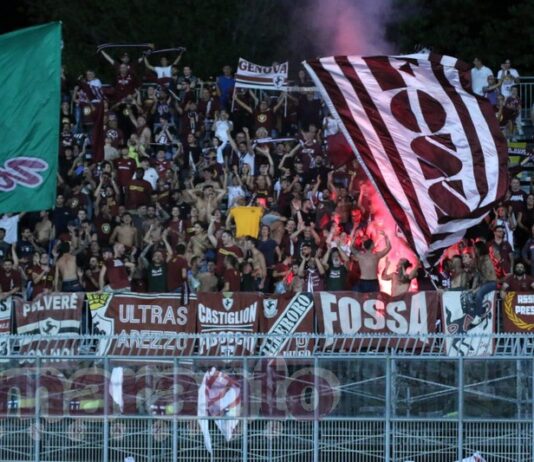 La serata che ci voleva. Padroni in campo, caldissimi fuori: l’Arezzo fa un bagno d’entusiasmo