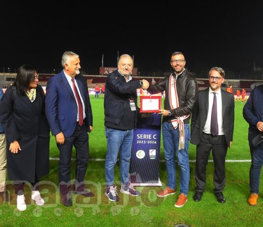 Dal consiglio regionale un omaggio nell’anno del centenario. Targa ricordo per il club
