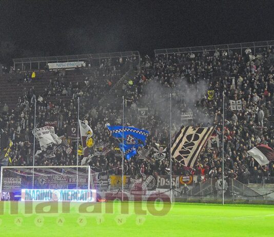 Biglietti per il derby, a Perugia protestano: “Confusione e restrizioni. Serve rispetto”