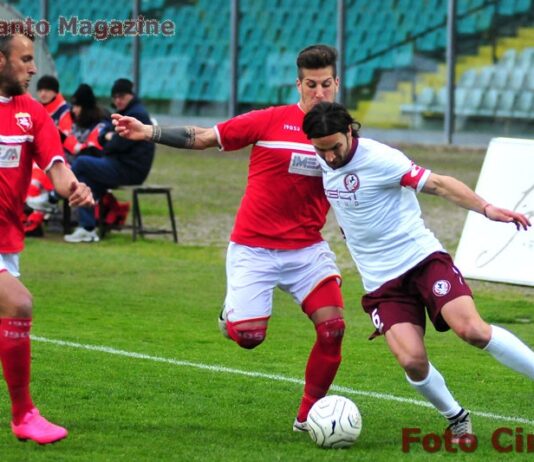 Pochi gol, la beffa del 2000 e una vittoria sola (ma in campo neutro). Ancona è tabù