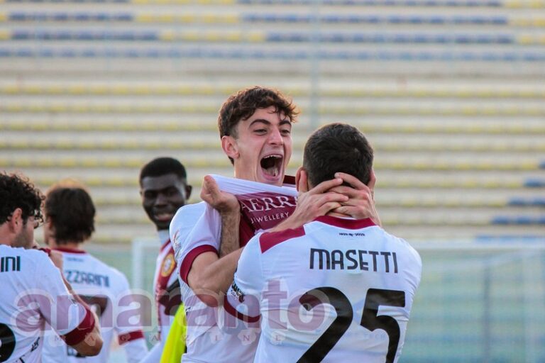Campionato / Fermana-Arezzo 2-3