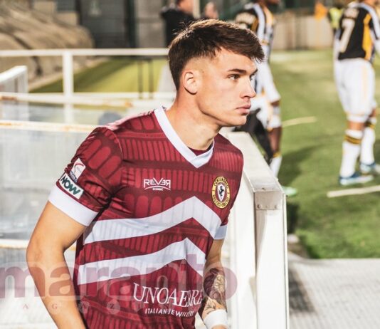 Un dubbio per reparto, ipotesi 433. Il pronostico dice Torres, all’Arezzo serve una grande partita