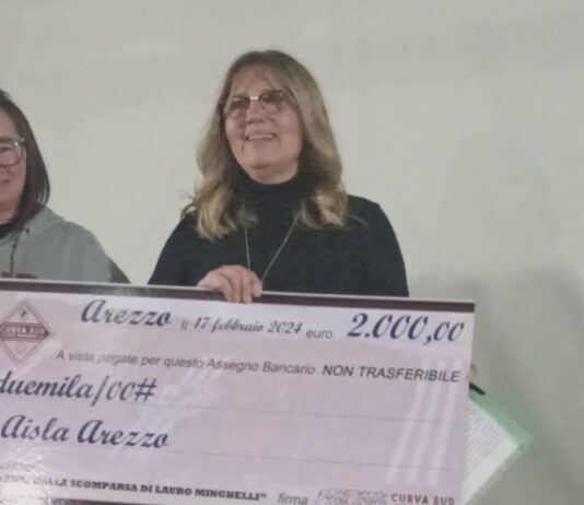 VIDEO / “Lauro è sempre con noi”. La serata di Orgoglio Amaranto e della curva sud