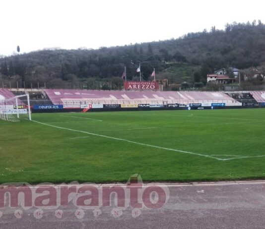 Risistemato il pannello che copre la maratona. Era stato danneggiato dal vento