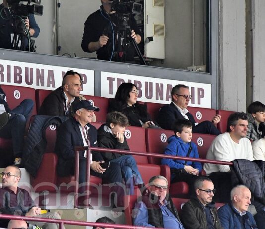 Manzo: “Tifosi fuori, una mia sconfitta personale. La fede deve andare oltre la contestazione”