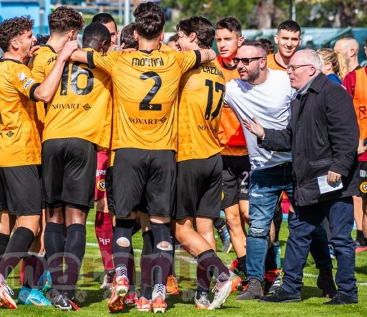 Gruppo sano, gruppo coeso. E dopo il gol del raddoppio esultano anche i direttori