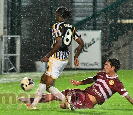 Lazzarini una belva, che duello con Nonge. Renzi difende e spinge. Guccione fulcro del gioco