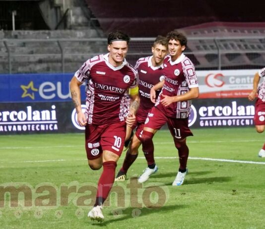 Brutta prestazione, bel risultato. Pattarello-gol su rigore, l’Arezzo la vince alla fine