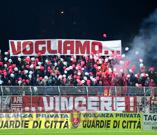 Sabato si gioca in notturna a Pontedera. Attiva la prevendita, biglietti a 12 euro