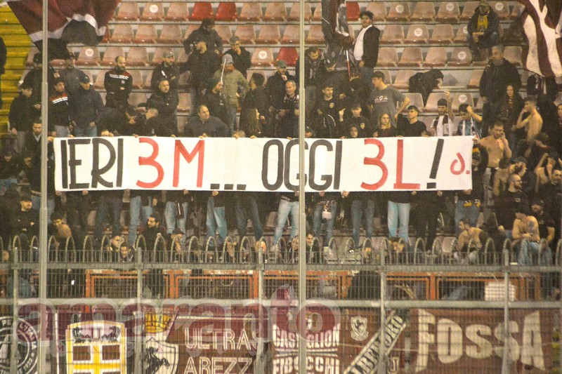 coppa perugia arezzo striscioni (5)