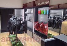 Online sui social la pagina dello store amaranto. In vendita i prodotti ufficiali