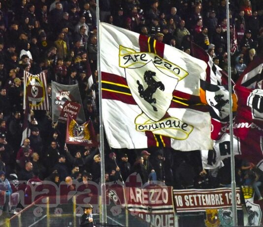 Orgoglio e fierezza amaranto da trent’anni. Compleanno speciale per Arezzo Ovunque