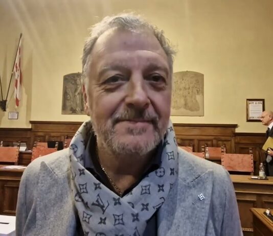 VIDEO / Lo stadio nel 2030, l’asta per il Planet, il mercato, le scelte su Troise. Intervista a Manzo