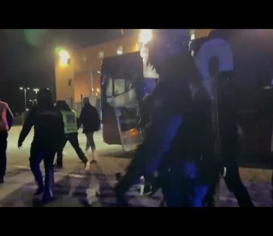 VIDEO / Delusione e contestazione. La squadra lascia lo stadio dopo mezzanotte