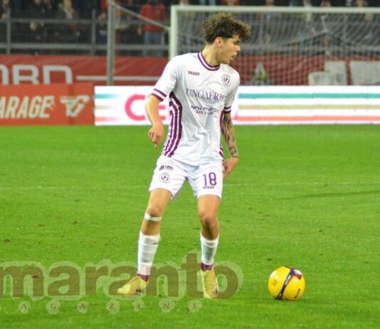 Si torna al 433. Damiani, Mawuli o un reparto a tutta qualità: il dubbio sta a centrocampo