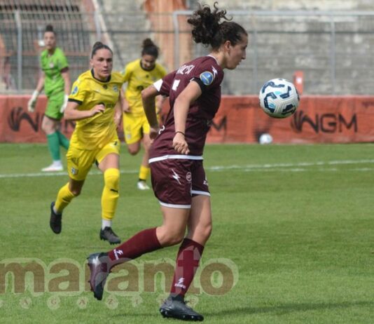 L’ACF Arezzo cambia volto in attacco: Carcassi al Napoli Femminile, in amaranto arriva Lazzari