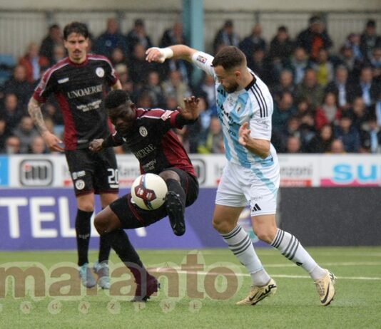 Fa festa soltanto la capolista, amaranto battuti a Chiavari. L’Entella è promossa in serie B