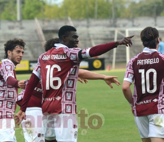 Arezzo, quattro gol bellissimi. Pattarello mattatore, ribaltata la Lucchese. Finisce 4-1