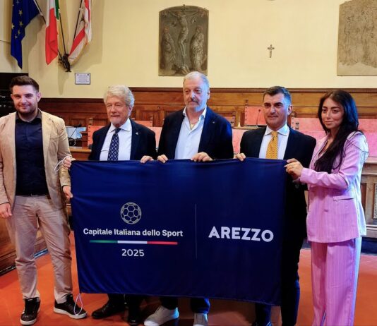VIDEO / Ad Arezzo i campioni dello sport. Presentato in Comune il festival del calcio
