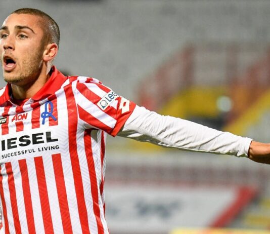 Intrecci con Salerno. I granata prendono Ferrari e trattano Redolfi. L’Arezzo su Dalmonte