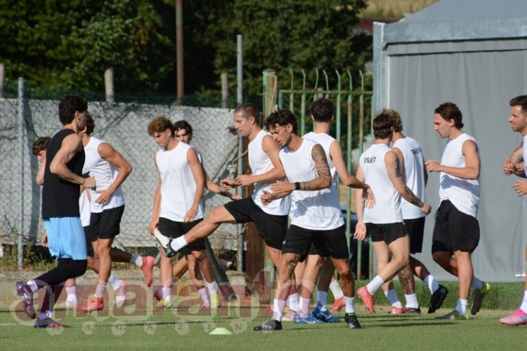 FOTOGALLERY / Primo allenamento della stagione a Rigutino