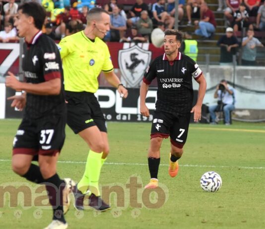 Aperture a destra e sinistra, il filtrante che origina il gol. Quanta classe nel piede di Guccione