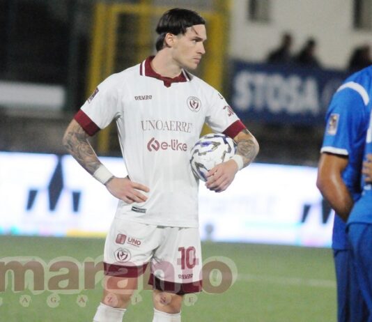 Nello stadio dove tutto è cominciato. Il primato in classifica si difende attaccando