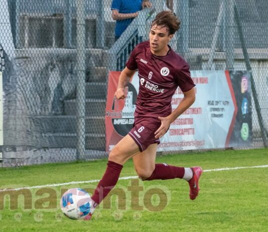 Solo Dezi indisponibile, Renzi si candida per una maglia. Bucchi deve scegliere i tre mediani