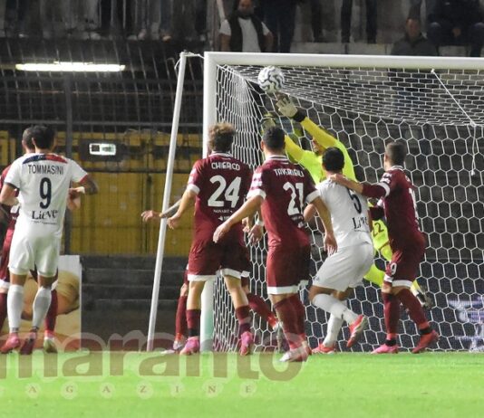 Riflessi super e un balzo potente per togliere la palla dall’incrocio. Venturi e una super parata