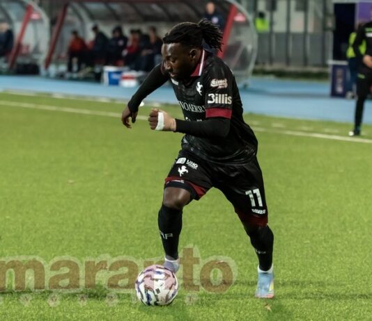 A Rimini un Momo Varela a tutto gas. Subentra dalla panchina, segna e decide la partita