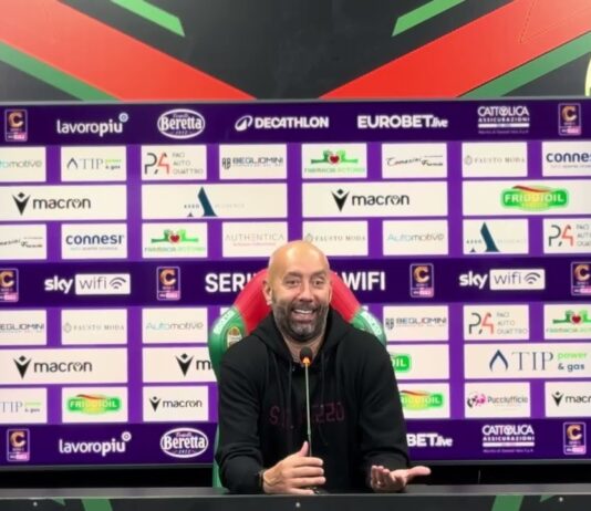 VIDEO / Bucchi: “Primo tempo sotto ritmo, pagata la stanchezza. Il fallo di Varela? C’era”