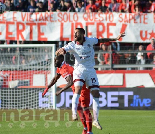Mawuli tiene in piedi la baracca. I difensori se la cavano, attaccanti impalpabili. Incauto Iaccarino