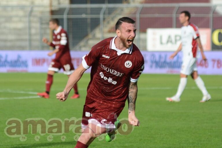L’Arezzo stravince. Doppiette di Cianci e Pattarello, anche Ravasio in gol. Finisce 5-1 tra gli applausi