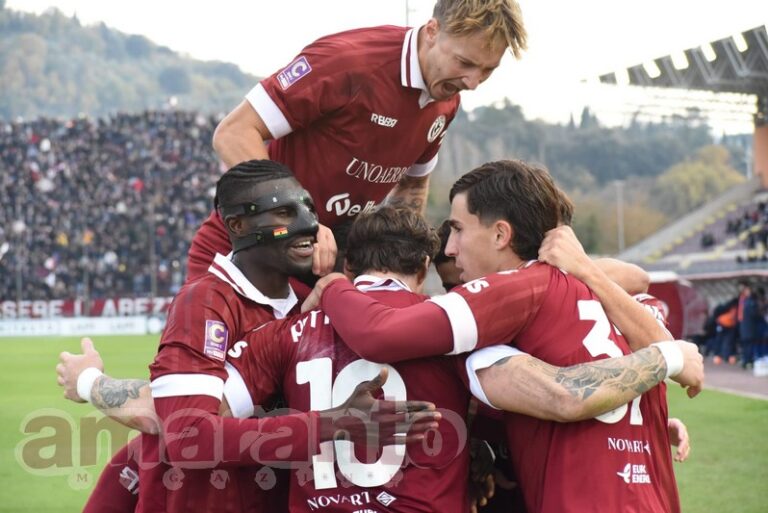 Partita ostica, un rigore di Pattarello piega la Samb. L’Arezzo non molla il primo posto