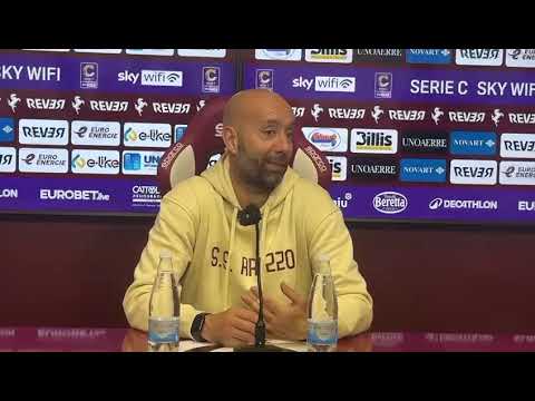 VIDEO / La felicità di Bucchi: “Belle azioni, tanti gol, un divertimento. In quest’Arezzo tutti titolari”