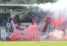 “Vincete per noi”. I tifosi alla rifinitura per sostenere la squadra. Domani c’è il derby
